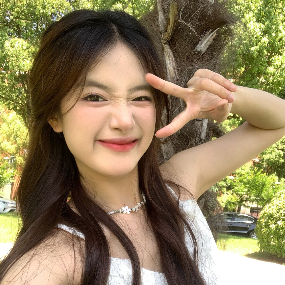 胡馨尹套图可二改