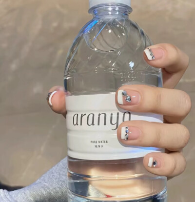 超好搭配的ins背景图