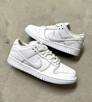 Nike SB Dunk Low Pro
「Triple White」