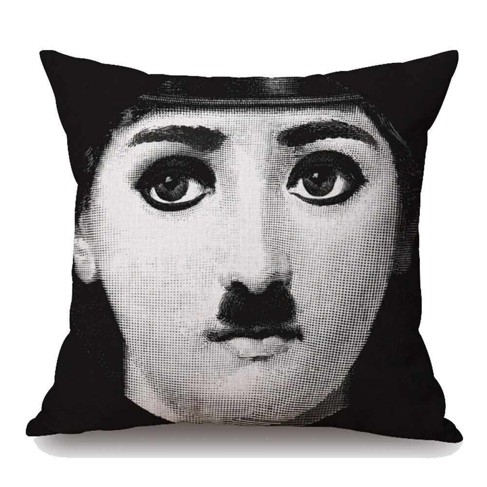 皮耶罗·弗纳塞提（Piero Fornasetti，1913.11-1988.10）是一位意大利画家，雕刻家，室内装潢师，雕刻机，打印机制造商，设计师和创作者，共有11000多件物品。由他创立的同名装饰品牌Fornasetti，产品以具有独特的艺术视野与超乎寻常的想象力，成为家居控们梦寐以求的艺术品。
