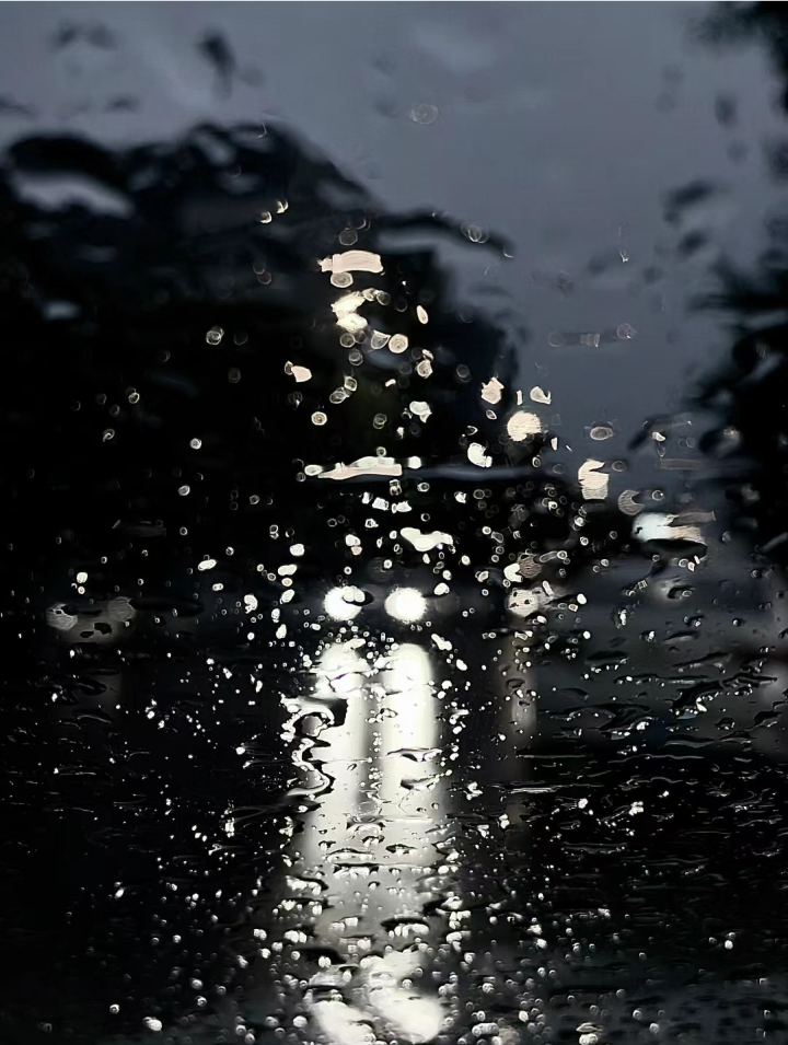 雨天背景图黑色系背景图暗调背景图