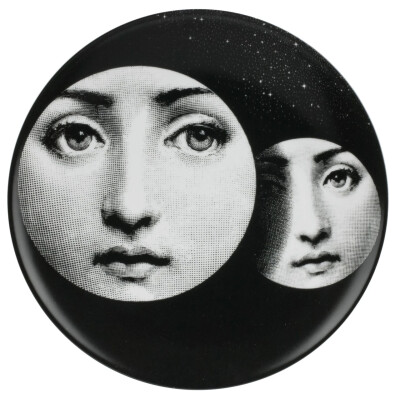 皮耶罗·弗纳塞提（Piero Fornasetti，1913.11-1988.10）是一位意大利画家，雕刻家，室内装潢师，雕刻机，打印机制造商，设计师和创作者，共有11000多件物品。由他创立的同名装饰品牌Fornasetti，产品以具有独特的艺…