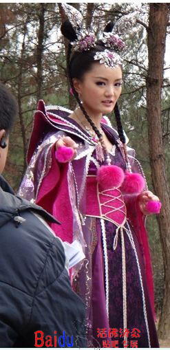 活佛济公3
馨子 饰 白雪