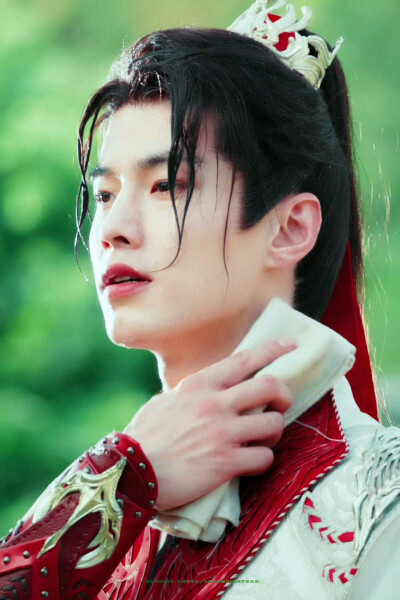 少年白马醉春风▪何与
cr.山衔风