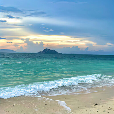 薄荷绿背景图 海的背景图