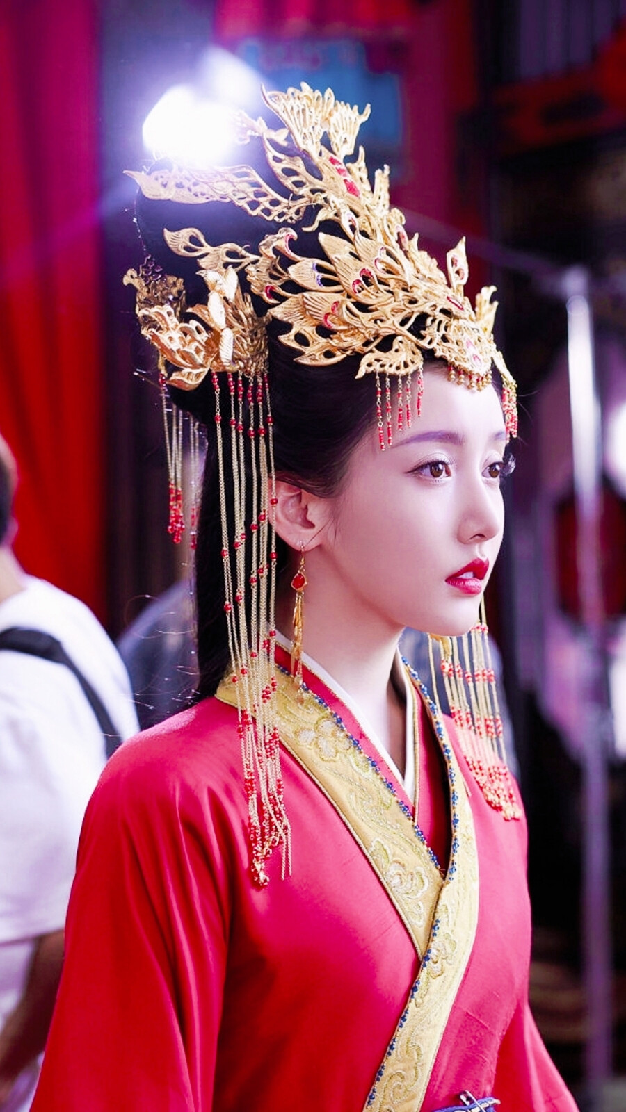 少年白马醉春风