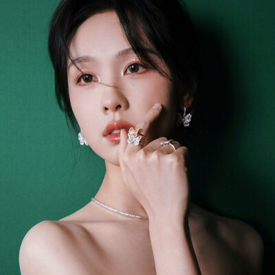 陈都灵 注明