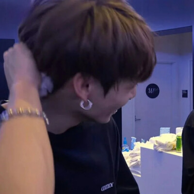 翻到你紫色的外套