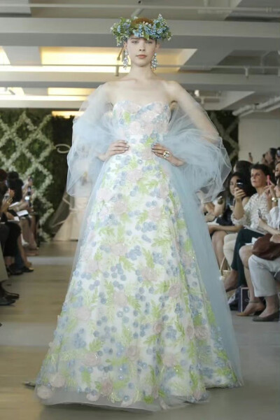 Oscar de la Renta 2013 春夏婚纱 ​​​