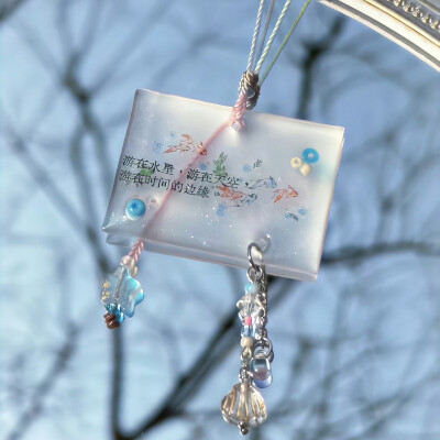 背景｜文案
也应似旧，盈盈秋水，淡淡春山。