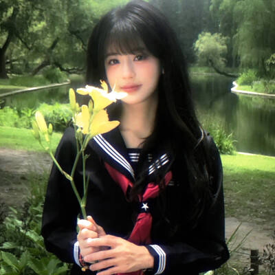 ✿ ♥︎․⁺<3‧⁺⸝⸝
