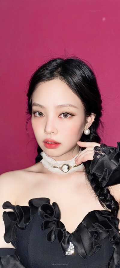 Jennie壁纸.