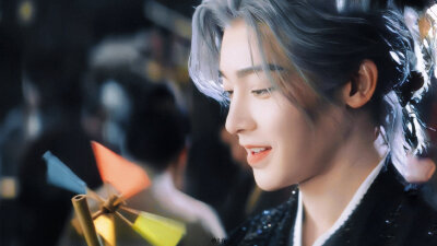 侯明昊｜赵远舟
大梦归离# ​​​