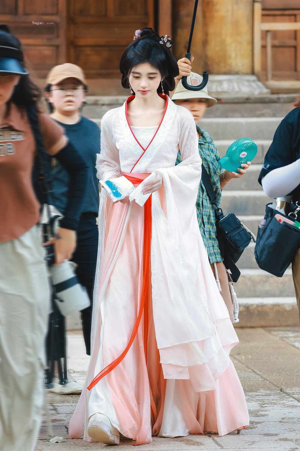 鞠婧祎花间令