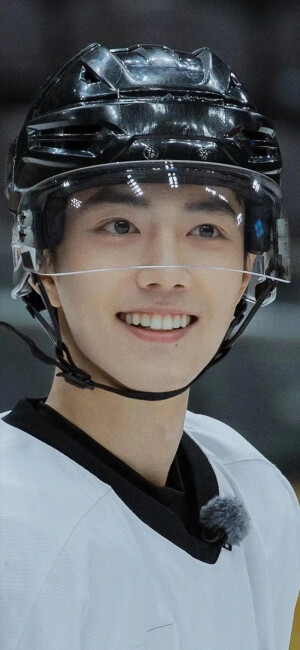 肖战  「肖烟四起，为战而来」