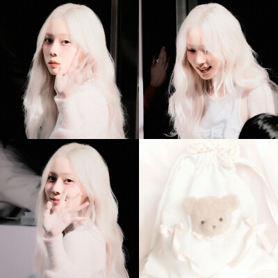 今天和朋友玩了一天很开心，给两个宝宝送两组图，没有人就算了⌯>₃<⌯ಣ明天更新一下