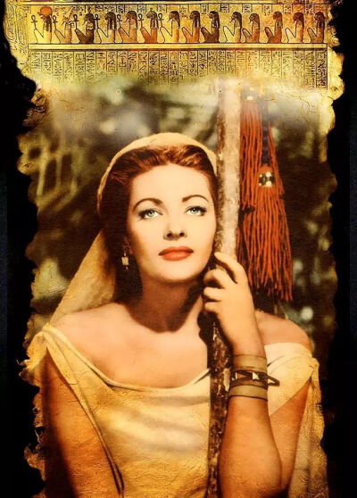 伊芳·德·卡罗
Yvonne De Carlo
原名Margaret Yvonne Middleton
（1922.09.01－2007.01.08）
生于加拿大温哥华，逝于美国洛杉矶
