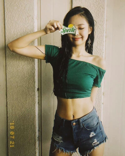 @jennierubyjane