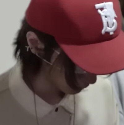 每处伤口是你亲手缠的绷带