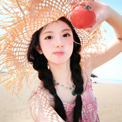 【锦鲤-】女生 头像 自截
