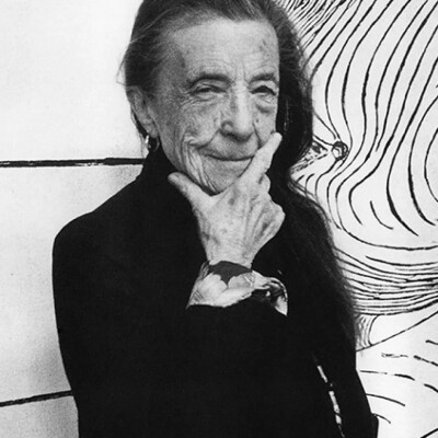 路易丝·布尔乔亚
创作到90岁的雕塑家、画家、批评家
Louise Bourgeois (1911-2010)
