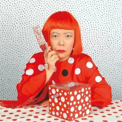 草间弥生
日本前卫艺术家
Yayoi Kusama (1929- )
