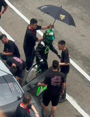 9785赛车手王一博