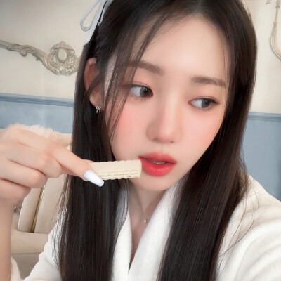 Kpop人从不缺头像｜李茶仁rora