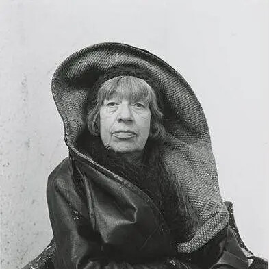 李·克拉斯纳
美国抽象表现主义画家
Lee Krasner (1908-1984)
