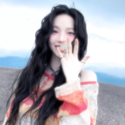 +Blue Planet_*青い星＾蓝色星球＇꧁푸른 행성.
柳智敏