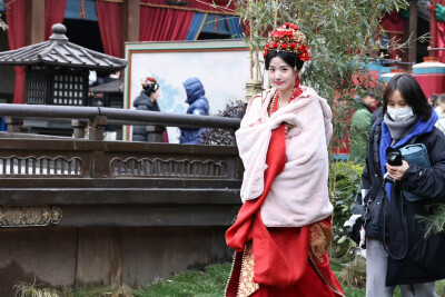 cr.无人及你丨卢昱晓