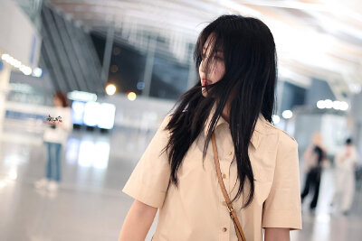 cr.无人及你丨卢昱晓