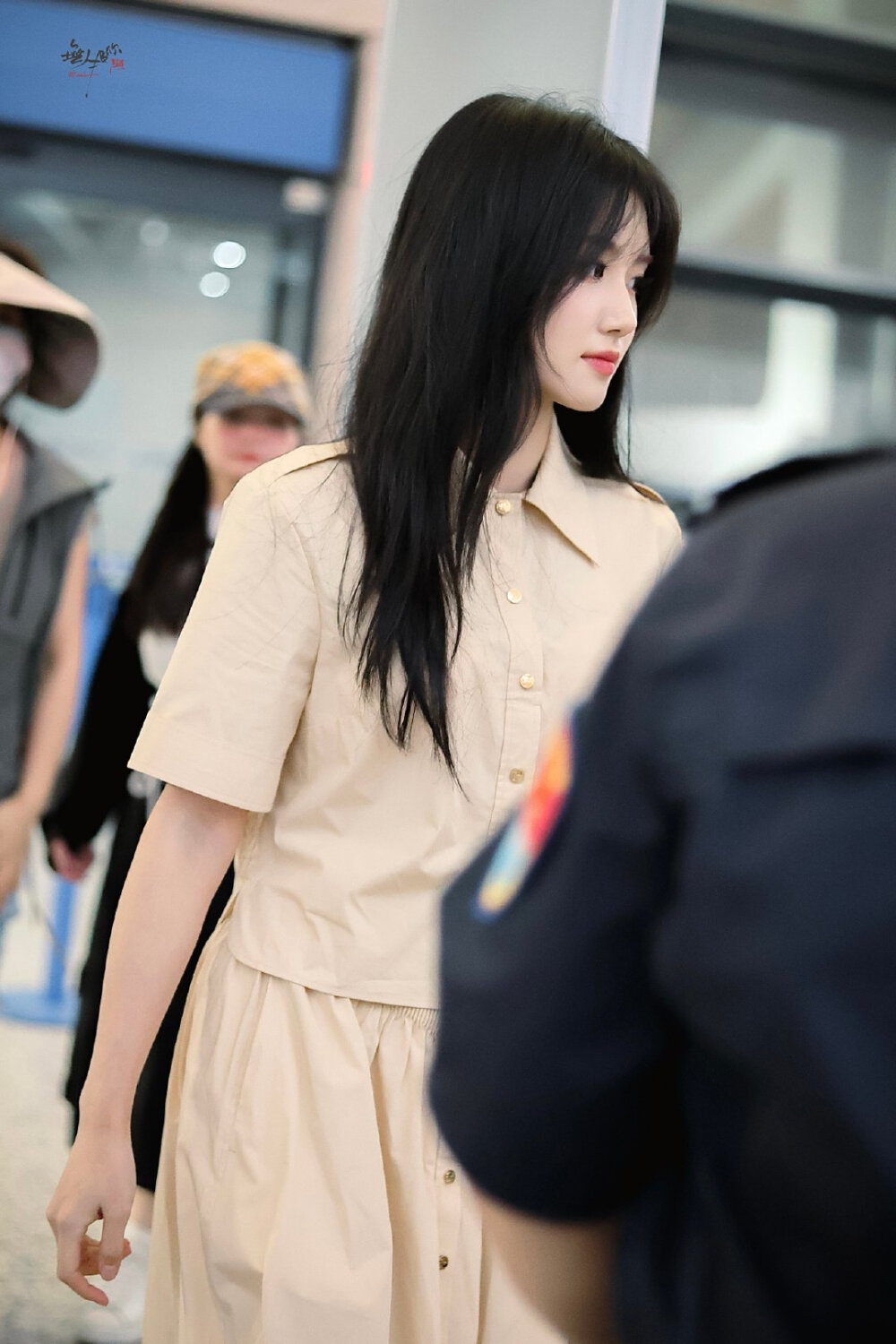 cr.无人及你丨卢昱晓