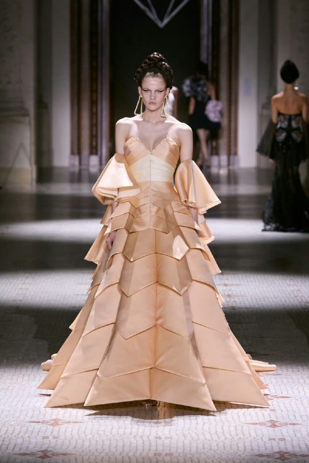 
ArdAzAei 2024 F/W Haute Couture