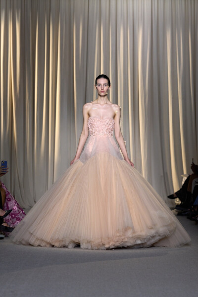 Giambattista Valli Haute Couture F/W 2024