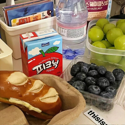 生活就是顶着一分的甜
冲淡那九分的苦