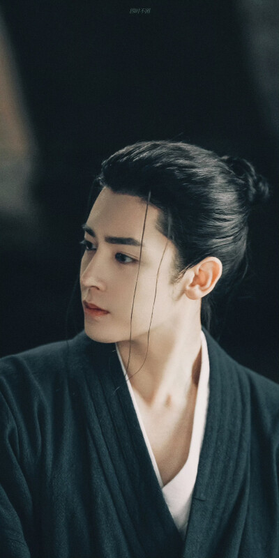 王也 侯明昊