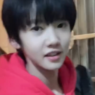 张奕然