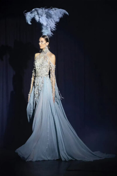 Elie Saab 2021 春夏高定 美丽的蓝裙 ​