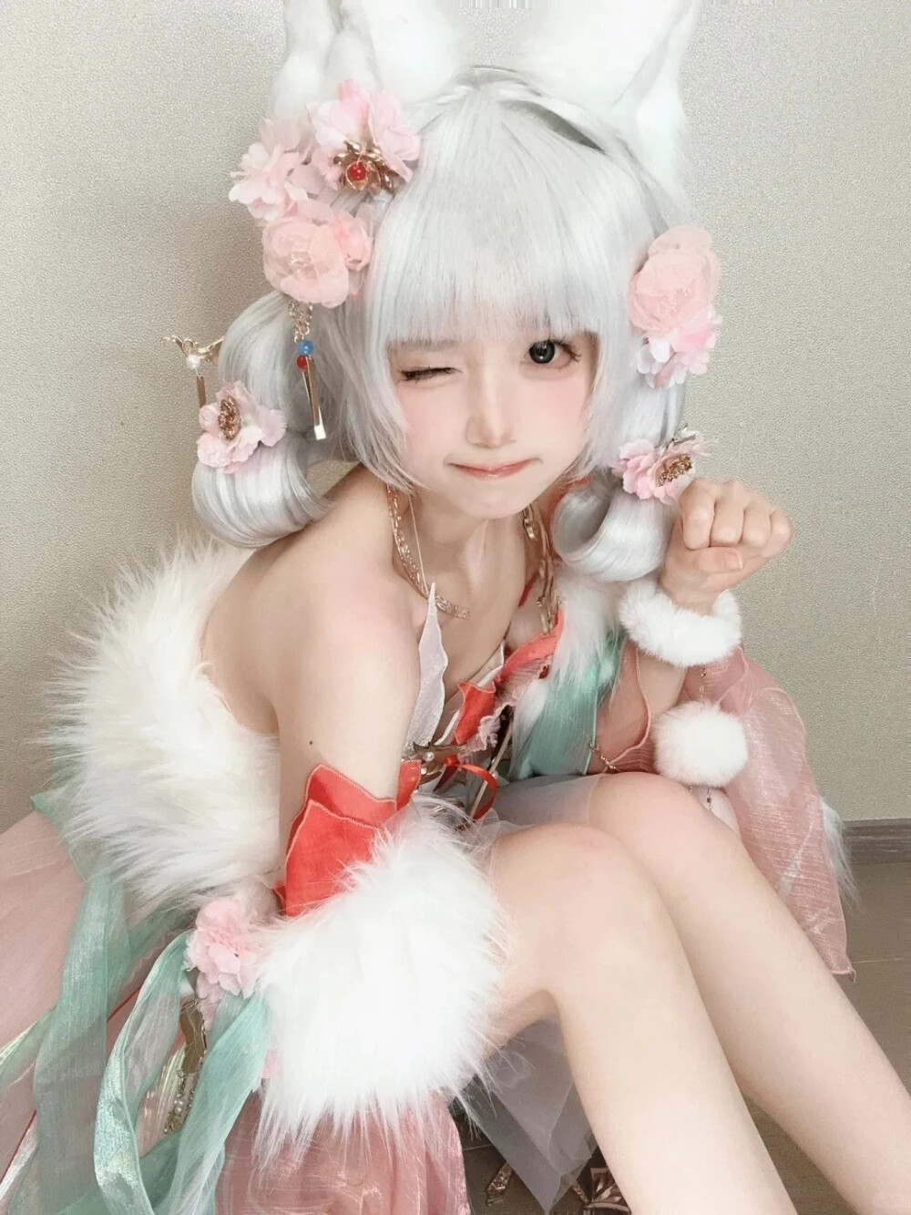 coser：小白兔奶糖ovo