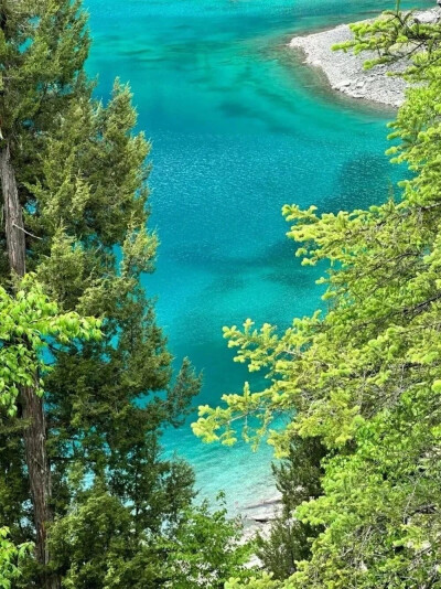  等风来，不如追风去，    追逐的过程就是旅行的意义