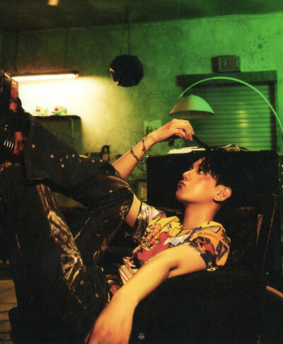 240908
BAEKHYUN 【CHANY0499】'
포토북 헬로 버전 앨범 스캔 2
Hello, World album [Photobook Hello Ver.]
扫图 ​​​