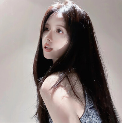 女头˖⁺.ପଓ˖⁺.｜小心翼翼跟着你的脚步 是我早已忘了退路