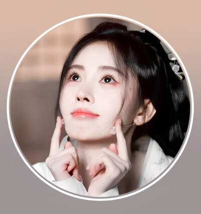 鞠婧祎渐变圆框