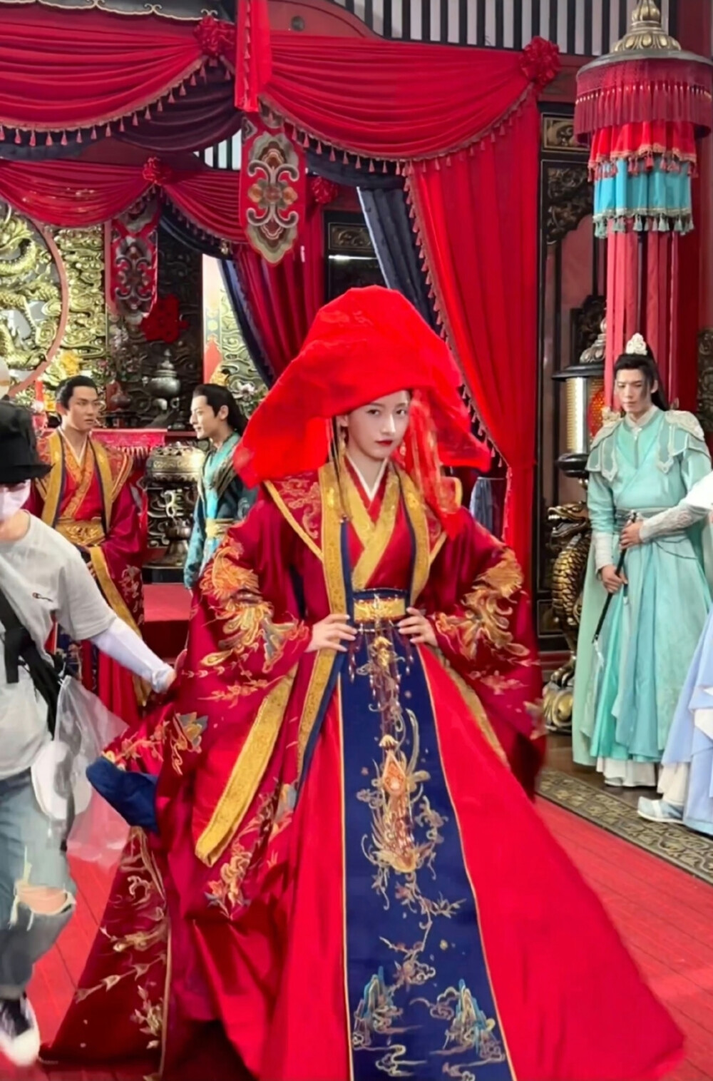 易文君
