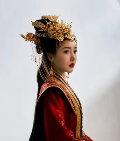 易文君