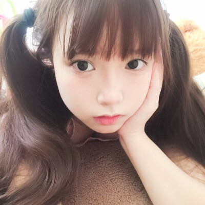 二次元世界小霸主