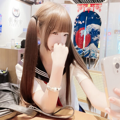 二次元世界小霸主