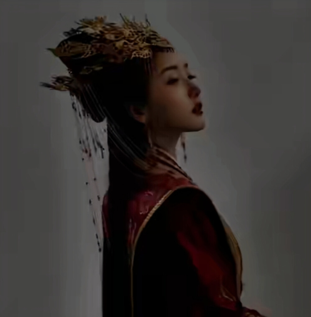 易文君