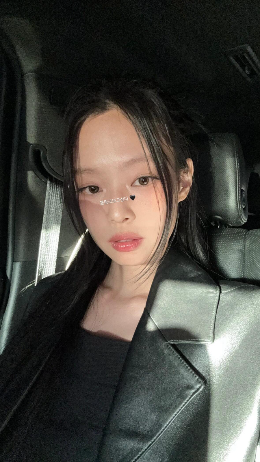 JENNIE金珍妮